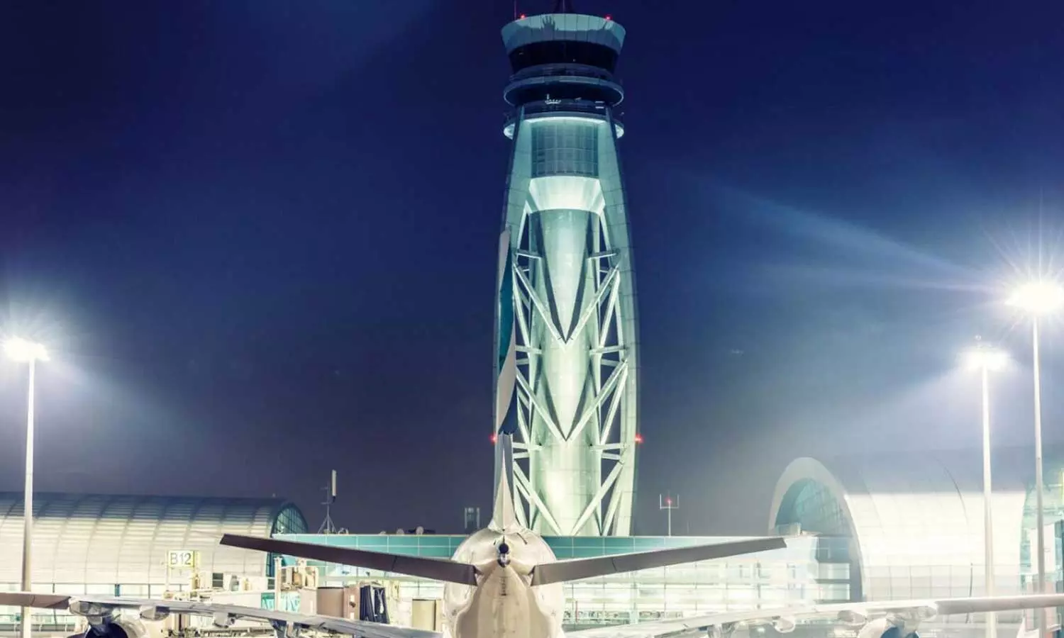 ദുബൈയില്‍ അവധിക്കാല തിരക്ക്: പുറപ്പെടുന്നതിന് നാല് മണിക്കൂർ മുമ്പ് വിമാനത്താവളത്തിൽ റിപ്പോർട്ട് ചെയ്യണം