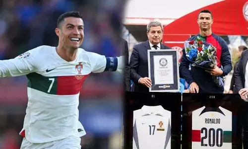 male football player,first male player to reach 200 international appearances; Cristiano Ronaldo receives Guinness World Record,sports news,Cristiano Ronaldo latest,അന്താരാഷ്ട്ര ഫുട്ബോളിൽ 200 മത്സരം കളിക്കുന്ന ആദ്യ താരം; ക്രിസ്റ്റ്യനോ റൊണാൾഡോക്ക് ചരിത്ര നേട്ടം