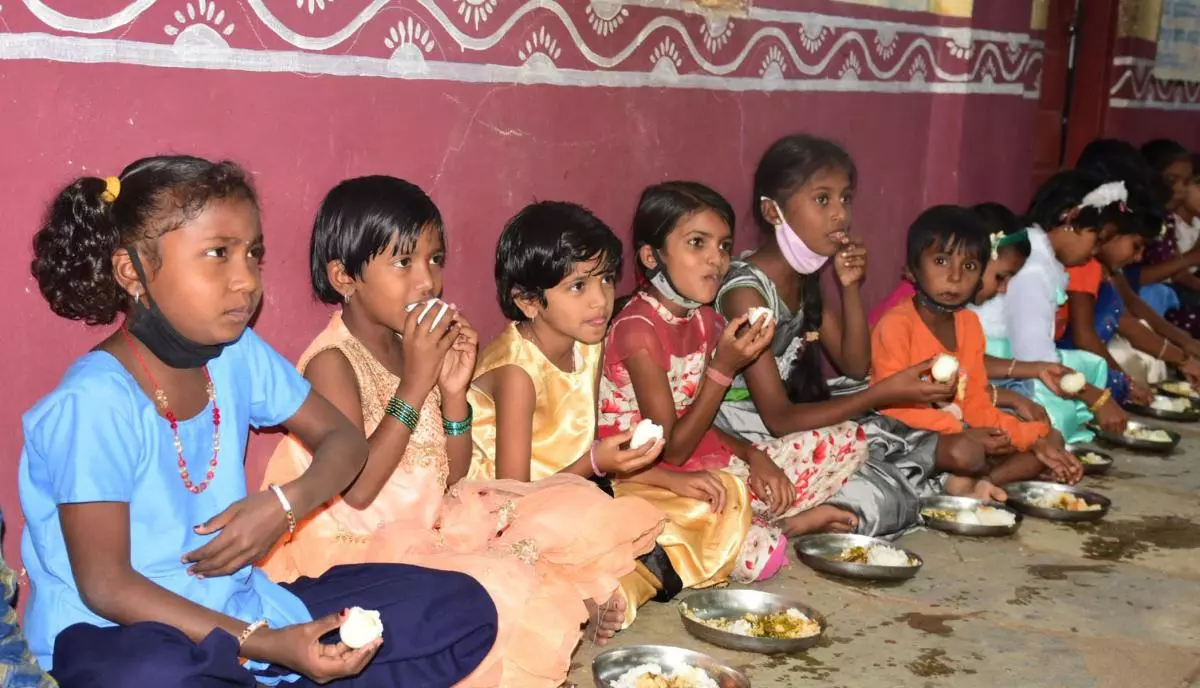 school meal Karnataka