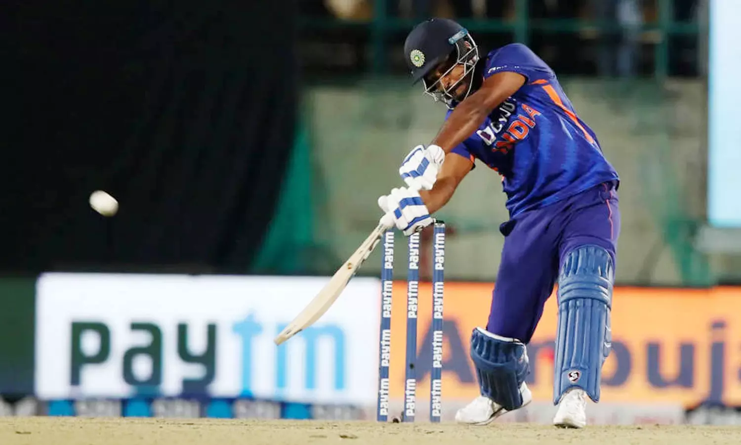 സഞ്ജു ഈസ് ബാക്ക്; വെസ്റ്റ് ഇൻഡീസിനെതിരെയുള്ള ഏകദിനത്തിൽ ഇന്ത്യൻ ടീമിൽ