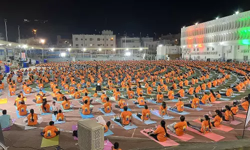 മസ്‌കത്ത് ഇന്ത്യൻ എംബസി   അന്തർദേശീയ യോഗാദിനം ആചരിച്ചു
