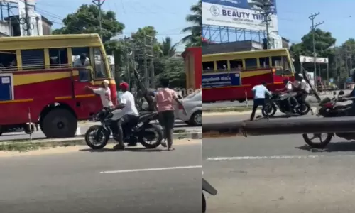 Youths attack on KSRTC bus in Thiruvananthapuram, Trying to hit the driver with a bike