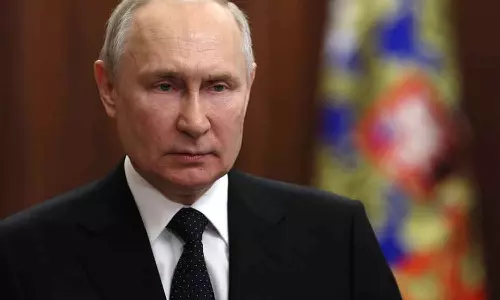 Martial law declared in Russia; Putin reportedly left Moscow