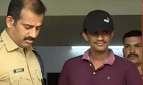 fake certificate kerala,fake certificate case,police did not believe Nikhil Thomas statement,sfi Nikhil Thomas, sfi fake certificate case,latest malayalam news,മൊബൈൽ ഫോൺ തോട്ടിൽ കളഞ്ഞെന്ന് നിഖില്‍;  മൊഴി വിശ്വസത്തിലെടുക്കാതെ പൊലീസ്