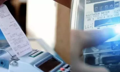 ജൂലൈയിലും വൈദ്യുത ചാർജ് കൂടും; യൂണിറ്റിന് ഒമ്പത് പൈസ കൂടുതലായി ഈടാക്കുമെന്ന് കെ.എസ്.ഇ.ബി ജൂലൈയിലും വൈദ്യുത ചാർജ് കൂടും; യൂണിറ്റിന് ഒമ്പത് പൈസ കൂടുതലായി ഈടാക്കുമെന്ന് കെ.എസ്.ഇ.ബി