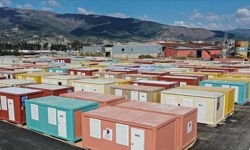 ഭൂകമ്പദുരിത ബാധിതര്‍ക്ക് താങ്ങായി ഖത്തര്‍; മുഴുവന്‍ മൊബൈല്‍ വീടുകളും കൈമാറി