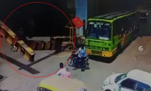 Iron Pillar Collapses In Middle Of Busy Karnataka Road