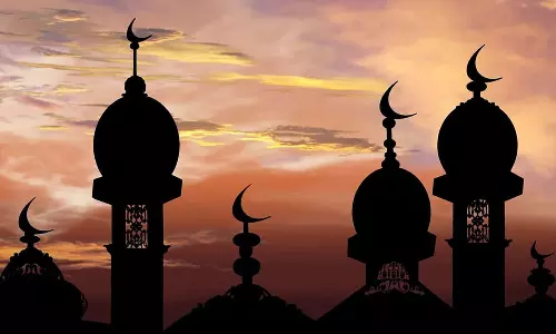 ബഹ്റൈനിലെ ഈദ് ആഘോഷം; വിവിധ ഈദ് ഗാഹുകളിൽ പ്രാർഥന, സ്‌നേഹവും സൗഹ്യദവും പങ്കുവെച്ച് പ്രവാസികൾ