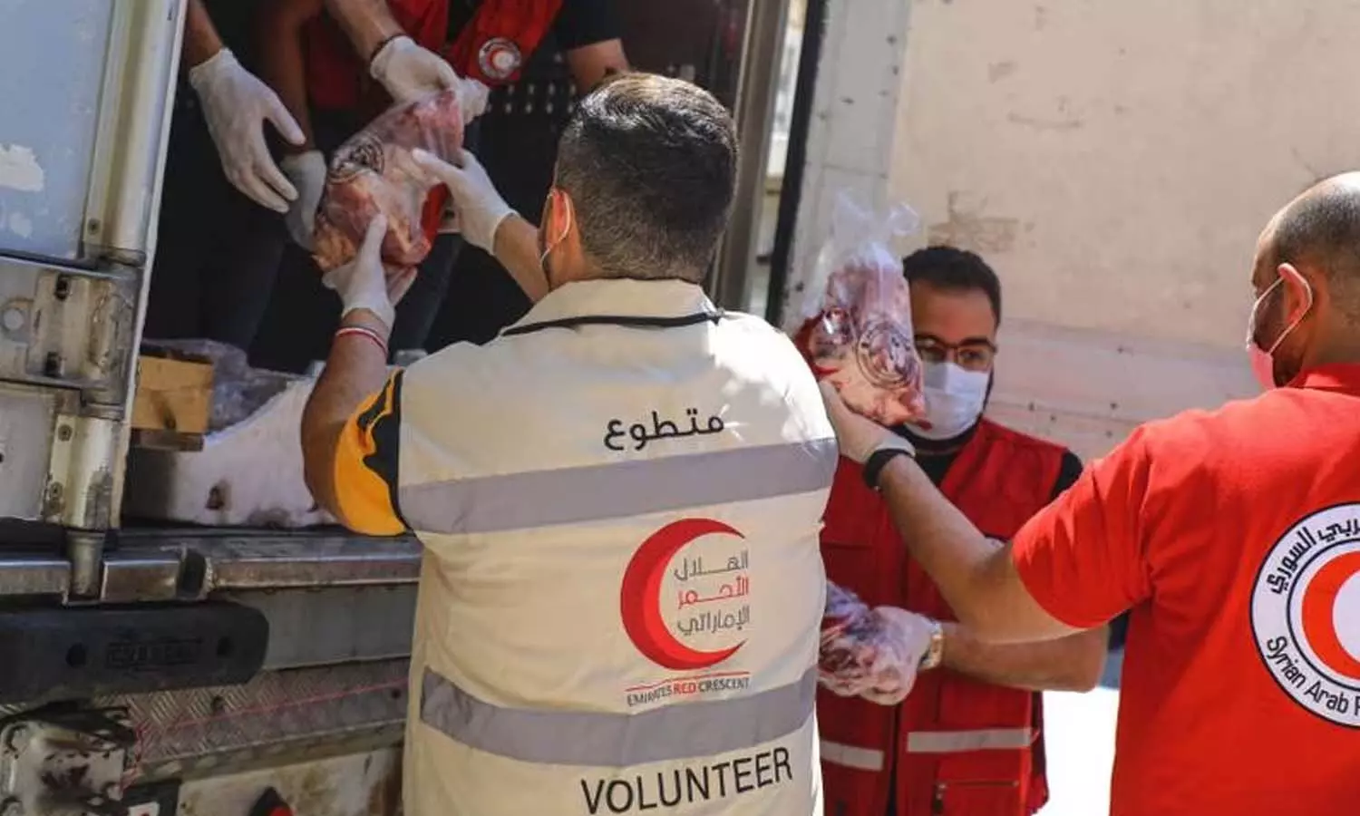 യു എ ഇയിലെ ബലിമാംസം സിറിയയിലെ ഭൂകമ്പ ബാധിതർക്ക്; ഒരു ലക്ഷത്തോളം പേർക്ക് ഇറച്ചി എത്തിക്കും യു എ ഇയിലെ ബലിമാംസം സിറിയയിലെ ഭൂകമ്പ ബാധിതർക്ക്; ഒരു ലക്ഷത്തോളം പേർക്ക് ഇറച്ചി എത്തിക്കും