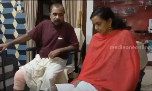 വാഹനാപകടത്തിൽ പരിക്കേറ്റ ദമ്പതികളുടെ ബാഗ് നഷ്ടമായതായി പരാതി വാഹനാപകടത്തിൽ പരിക്കേറ്റ ദമ്പതികളുടെ ബാഗ് നഷ്ടമായതായി പരാതി