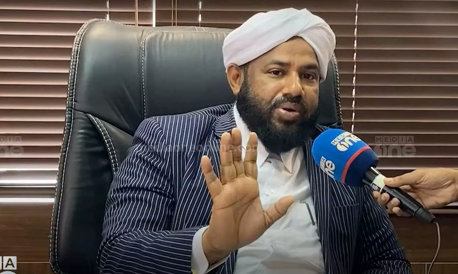 Shafi Saadi about BJP government, MKM Shafi Saadi and BJP, Former Karnataka state waqaf board chairman Shafi Saadi about BJP government, MKM Shafi Saadi and BJP, Former Karnataka state waqaf board chairman