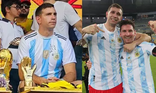 Emiliano Martínez- Lionel Messi