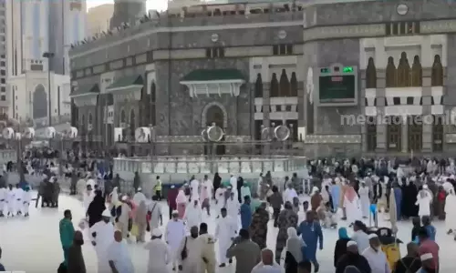 സൗദിയിലുള്ളവർക്ക് ഉംറക്ക് വരാം. ജൂലൈ 9 മുതൽ പെർമിറ്റുകൾ ലഭ്യം