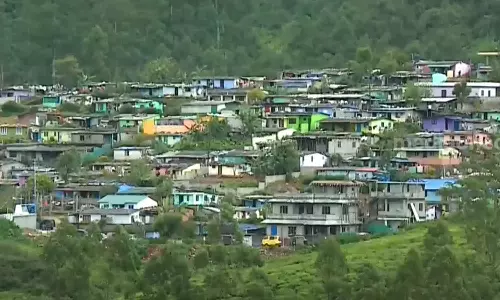 UDF protests over non-amendment of land laws in Idukki