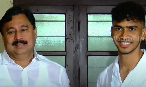 താരങ്ങൾക്ക് ഫുട്‌ബോൾ ഗ്രൗണ്ടുകൾ ഉറപ്പാക്കും: പ്രതികരണവുമായി കായികമന്ത്രി