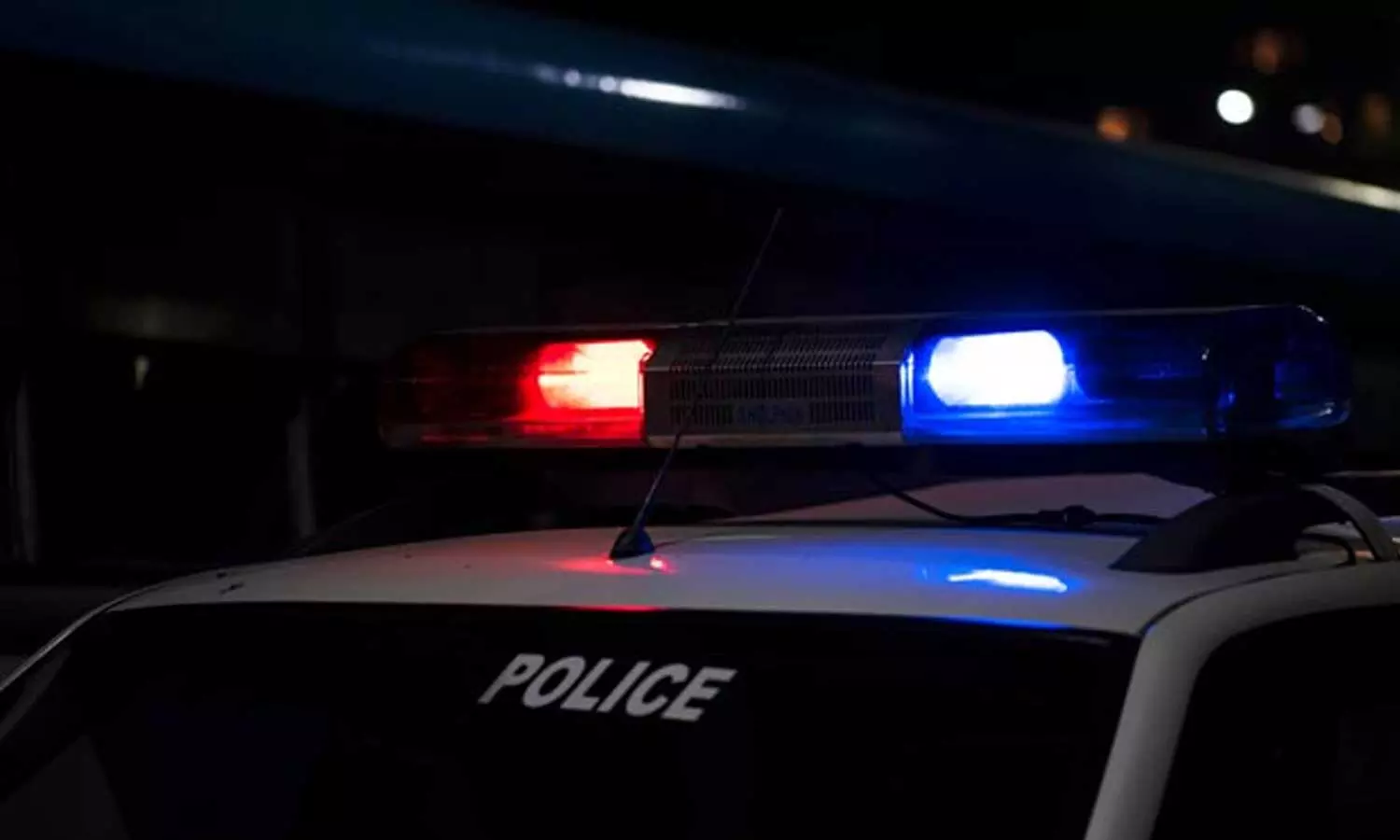 കുട്ടികളില്ലാത്തതിന്റെ പേരിൽ നിരന്തരം കളിയാക്കി; അയൽവാസികളായ മൂന്ന് പേരെ ചുറ്റിക കൊണ്ട് തലക്കടിച്ചു കൊലപ്പെടുത്തി കുട്ടികളില്ലാത്തതിന്റെ പേരിൽ നിരന്തരം കളിയാക്കി; അയൽവാസികളായ മൂന്ന് പേരെ ചുറ്റിക കൊണ്ട് തലക്കടിച്ചു കൊലപ്പെടുത്തി