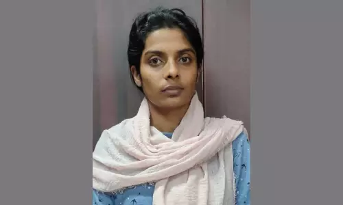 Woman stole jewels from Friends house, arrested