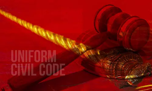 ഓടിളക്കി ഇറക്കുന്ന ചെങ്കോലും സിവില്‍കോഡും