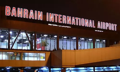 ബഹ്‌റൈൻ എയർപോർട്ട് യാത്രികർക്ക് ടൂറിസ്റ്റ് കേന്ദ്രങ്ങൾ സന്ദർശിക്കാൻ അവസരം