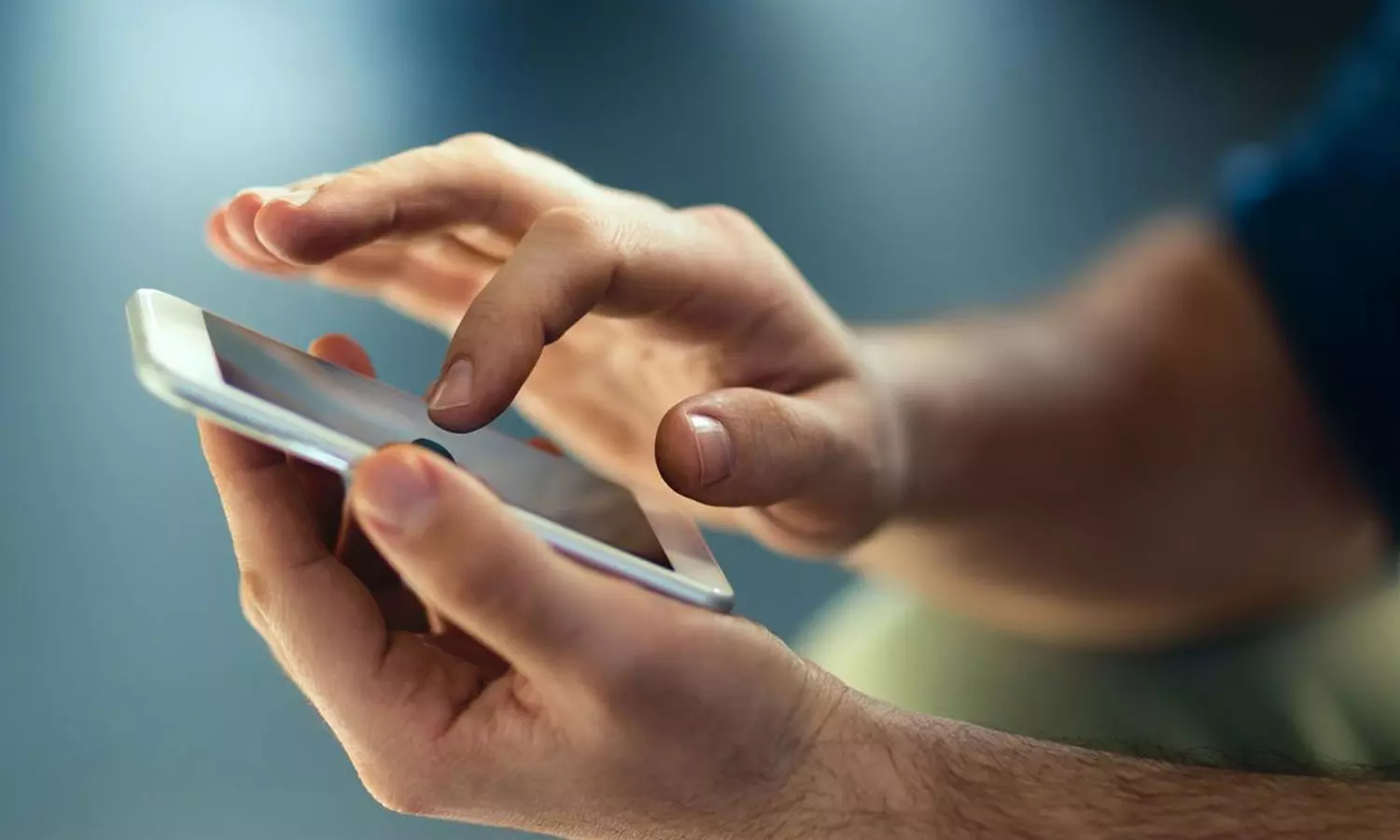 Farmer Loses Rs 50 Lakh For Sending A Thumbs Up Emoji Farmer Loses Rs 50 Lakh For Sending A Thumbs Up Emoji