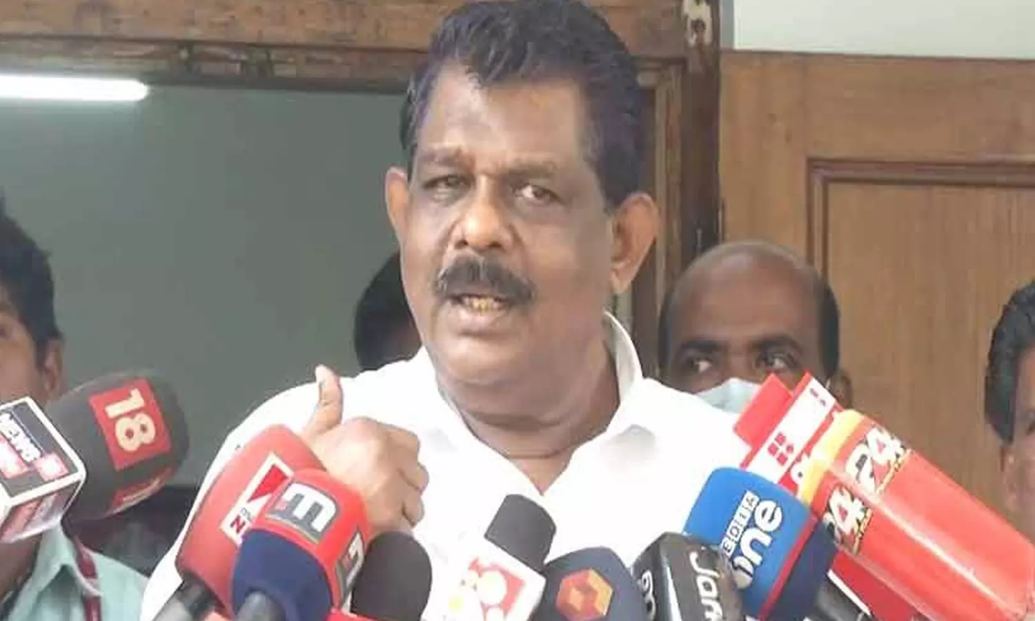 മുതലപ്പൊഴിയിൽ പ്രതിഷേധിച്ചത് ​കോൺ​ഗ്രസുകാരെന്ന് മന്ത്രി ആന്റണി രാജു