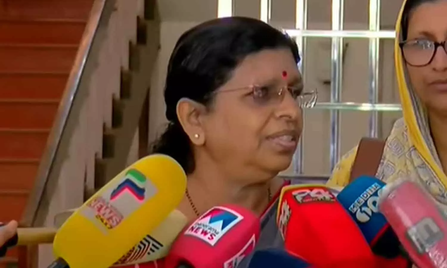 ഐ.സി.യുവിലെ പീഡനം; വനിതാ കമ്മീഷൻ കോഴിക്കോട് മെഡി. കോളജിനോട് വിശദീകരണം തേടും ഐ.സി.യുവിലെ പീഡനം; വനിതാ കമ്മീഷൻ കോഴിക്കോട് മെഡി. കോളജിനോട് വിശദീകരണം തേടും