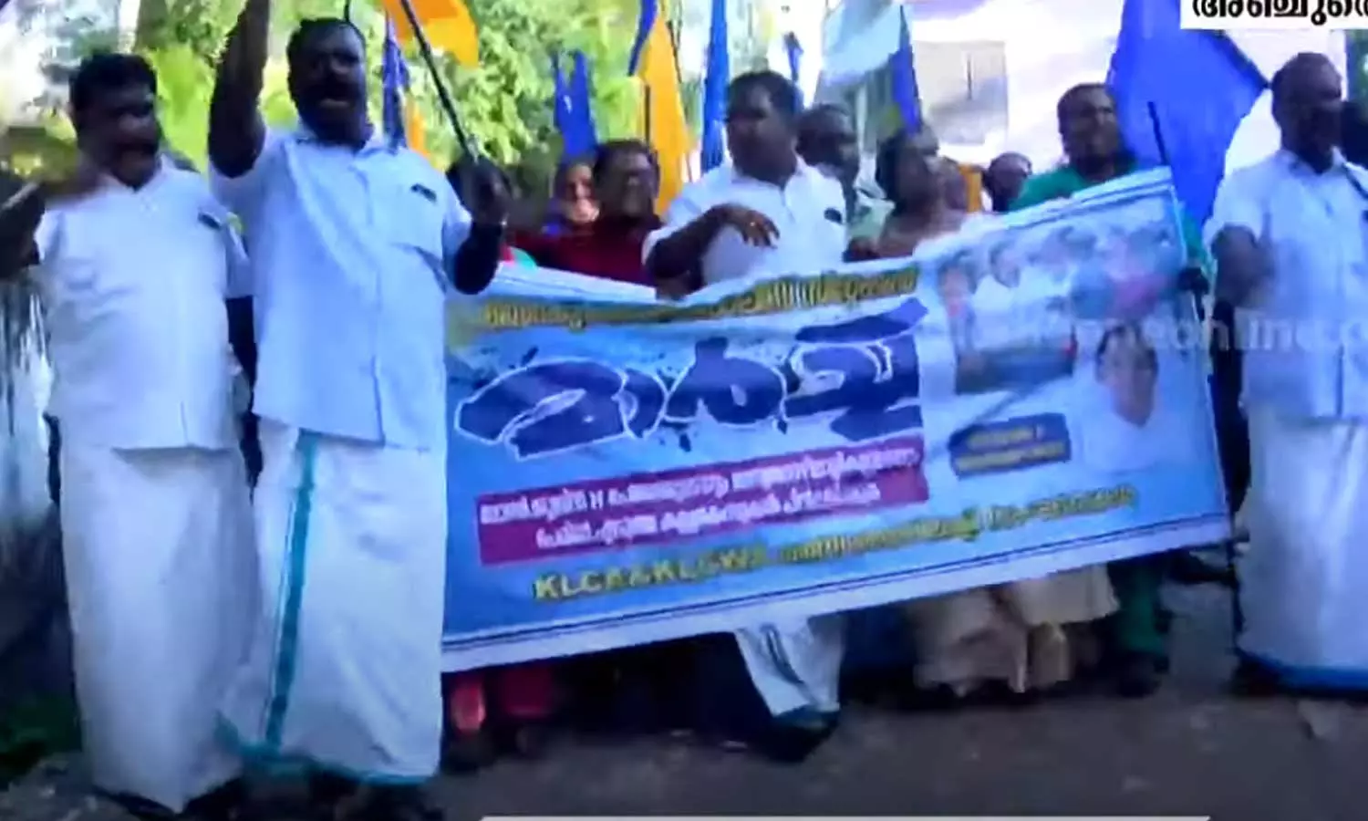 യൂജിൻ പെരേരക്കെതിരെ കേസ് പിന്‍വലിക്കണം; ലത്തീൻ അതിരൂപത പൊലീസ് സ്റ്റേഷൻ മാർച്ച് നടത്തി