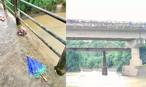 Mother and daughter jumped into the river in Wayanad, Mother and daughter jumped into the river, Venniyode, Wayanad,
