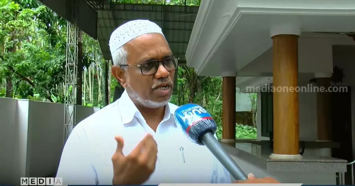 ഏകത്വത്തിനായി സെമിനാർ നടത്തുകയും വ്യക്തി നിയമം പൊളിച്ചെഴുതണമെന്ന് ആവശ്യപ്പെടുകയും ചെയ്യുന്നു; സി.പി.എമ്മിനെതിരെ വിമർശനവുമായി സുന്നി മഹല്ല് ഫെഡറേഷൻ നേതാവ്