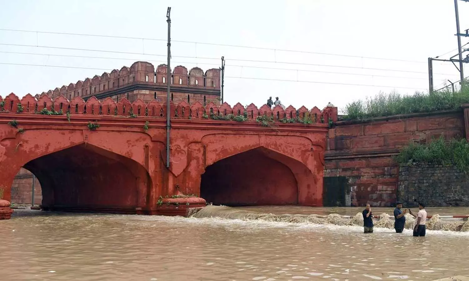 Water level in Yamuna on decline, Delhi floods 2023, Yamuna river water level, New Delhi Floods Water level in Yamuna on decline, Delhi floods 2023, Yamuna river water level, New Delhi Floods