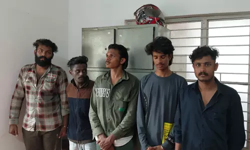 fIve arrested