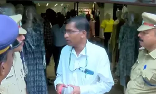 GST evasion of 27 crores in Kozhikode SM Street