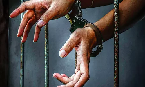 പത്തനംതിട്ടയിൽ 17 വയസ്സുകാരി കൂട്ടബലാത്സംഗത്തിന് ഇരയായി; സുഹ‍ൃത്തുൾപ്പെടെ ആറുപേർ പിടിയിൽ