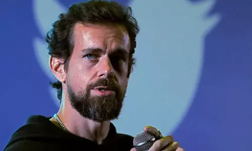Zuckerberg sent a follow request to Jack Dorsey in Threads; Take over social media