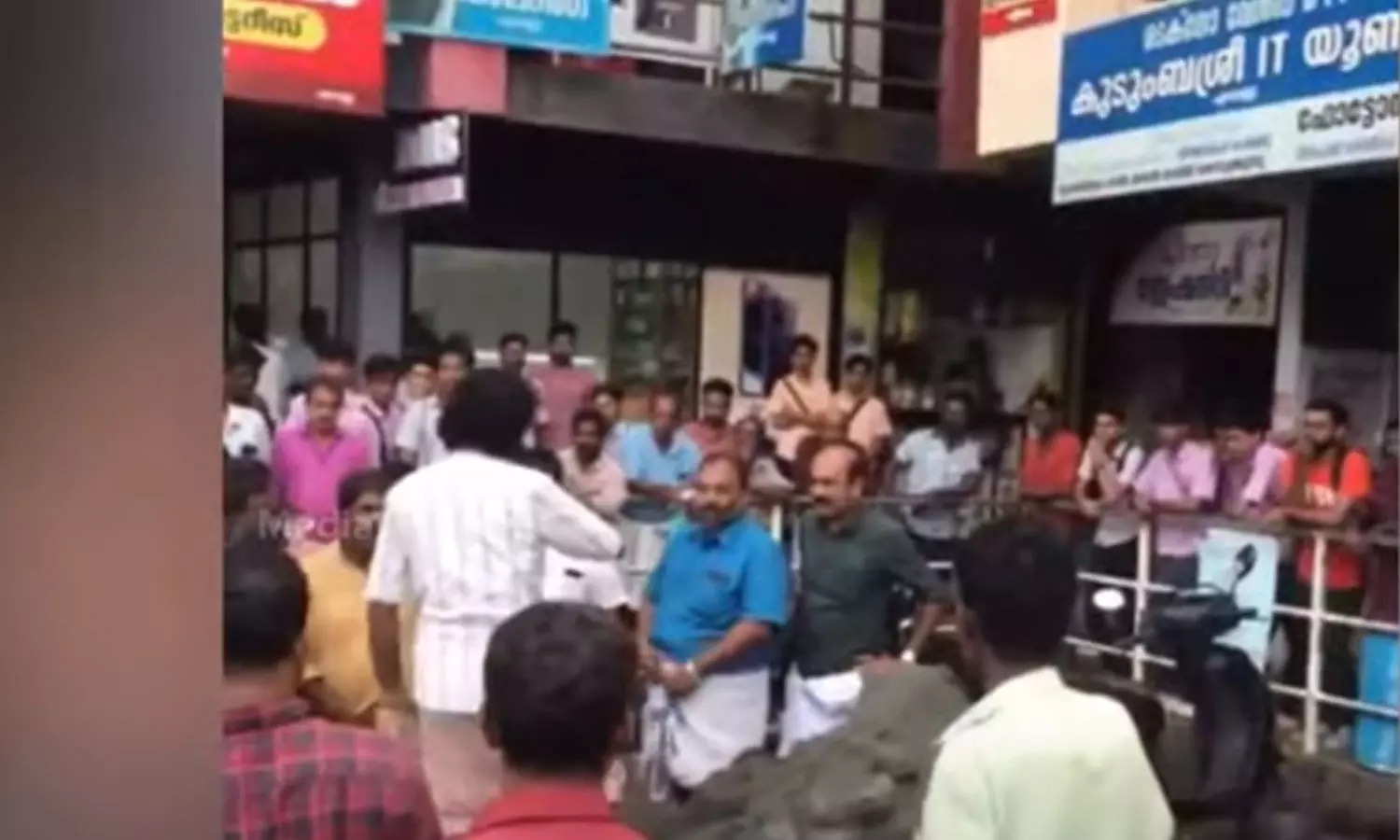 Eighth Moral Assault; Five people including CPM local secretary and panchayat member were arrested Eighth Moral Assault; Five people including CPM local secretary and panchayat member were arrested