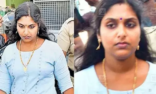 R Rakhi got bail in fake document case