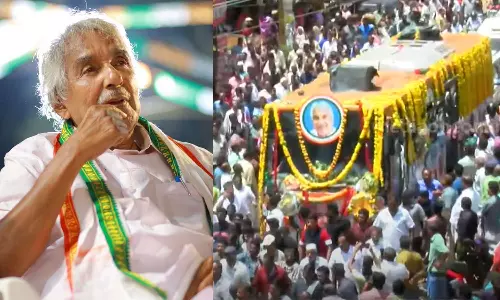 Oommen Chandy, Kerala ,oommen chandy death,oommen chandy latest news,former kerala cm oommen chandy,oommen chandy news,oommen chandy passes away,ഉമ്മന്ചാണ്ടിക്ക് വിട നല്കി കേരളം,ഉമ്മന്ചാണ്ടിക്ക് വിട,ഉമ്മന്ചാണ്ടി, Oommen Chandy, Kerala ,oommen chandy death,oommen chandy latest news,former kerala cm oommen chandy,oommen chandy news,oommen chandy passes away,ഉമ്മന്ചാണ്ടിക്ക് വിട നല്കി കേരളം,ഉമ്മന്ചാണ്ടിക്ക് വിട,ഉമ്മന്ചാണ്ടി,