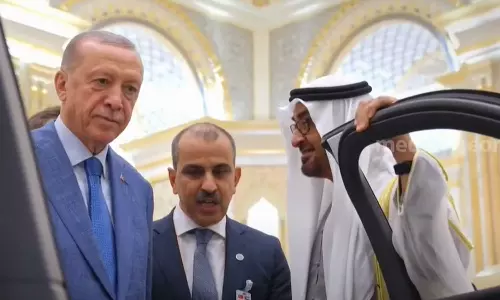 Turkeys electric car presented to sheikh muhammed
