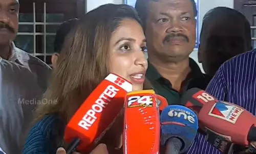 ചാണ്ടി ഉമ്മൻ യോഗ്യൻ, രാഷ്ട്രീയത്തിലേക്കില്ല: അച്ചു ഉമ്മൻ