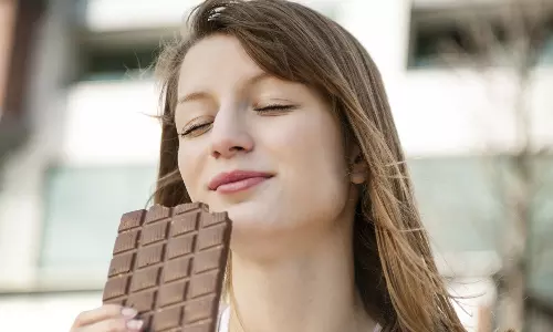 ചോക്ലേറ്റ് കഴിക്കാതിരിക്കാനും കാരണങ്ങൾ; അറിയാം ചോക്ലേറ്റിന്റെ ഗുണങ്ങൾ