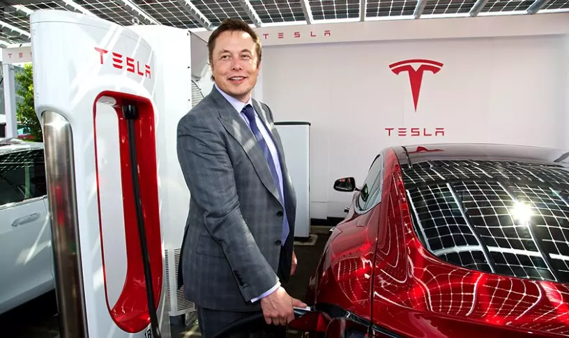 20 ലക്ഷത്തിന് ഇലക്ട്രിക് കാർ; ഇന്ത്യയിൽ ഫാക്ടറി തുടങ്ങാൻ ടെസ്‍ല, കേന്ദ്രമന്ത്രിയുമായി ചർച്ച ഉടൻ