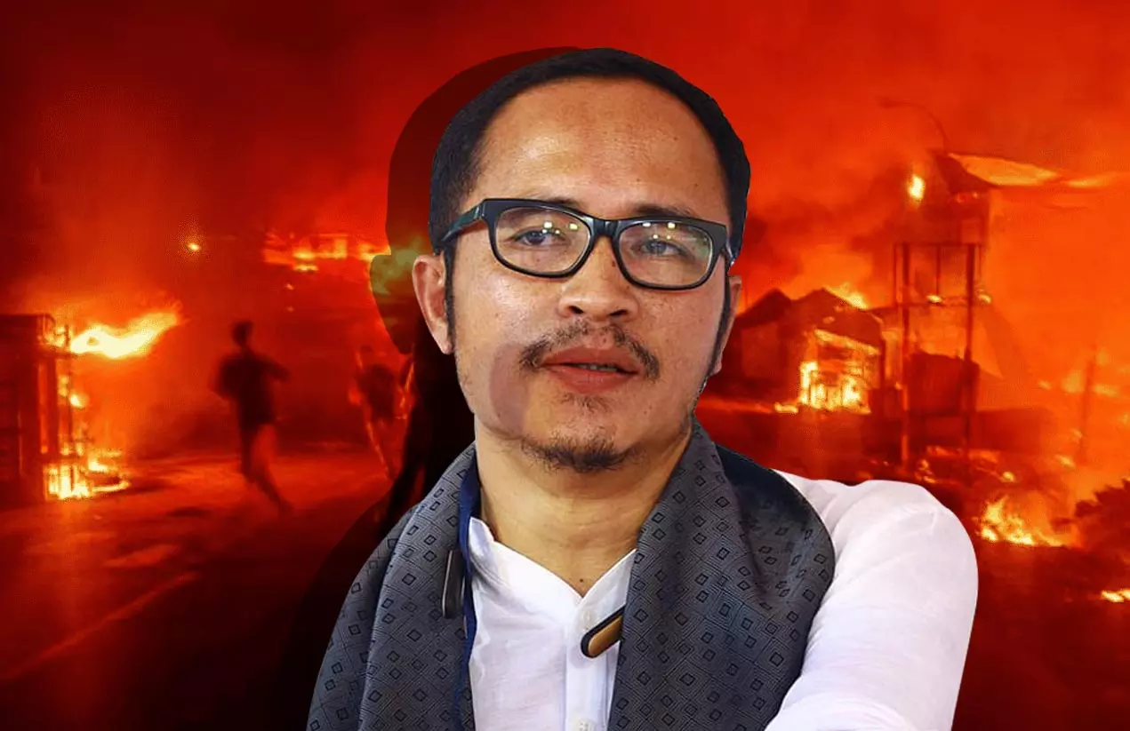 മണിപ്പൂരില്‍ യുവതികളെ നഗ്നരാക്കി നടത്തിച്ചു