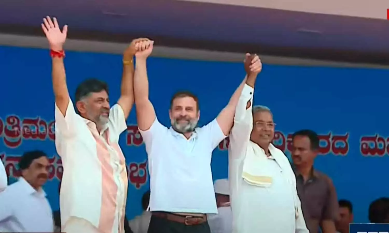 Karnataka Congress,Over 20 MLAs complain against ministers to CM Siddaramaiah,latest national news,കർണാടകയിൽ മന്ത്രിമാർക്കെതിരെ കോൺഗ്രസ് എംഎൽഎമാർ; അടിയന്തരയോഗം വിളിച്ച് മുഖ്യമന്ത്രി,കർണാടക കോണ്‍ഗ്രസ്, കര്‍ണാടക പ്രതിസന്ധി,കര്‍ണാടക മുഖ്യമന്ത്രി