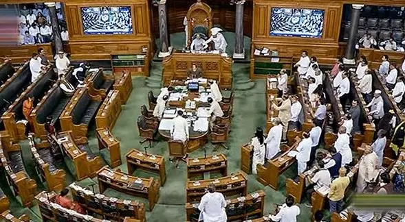 മണിപ്പൂർ കലാപം; അവിശ്വാസ പ്രമേയത്തിന് അനുമതി തേടി പ്രതിപക്ഷം മണിപ്പൂർ കലാപം; അവിശ്വാസ പ്രമേയത്തിന് അനുമതി തേടി പ്രതിപക്ഷം