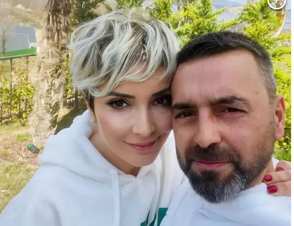 Woman falls from cliff Woman falls from cliff