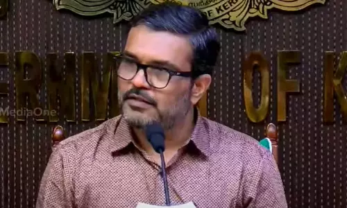 വിദേശികളെ ആകർഷിക്കണം; കള്ള് ഷാപ്പുകൾക്ക് പുതിയ ലുക്ക് വിദേശികളെ ആകർഷിക്കണം; കള്ള് ഷാപ്പുകൾക്ക് പുതിയ ലുക്ക്