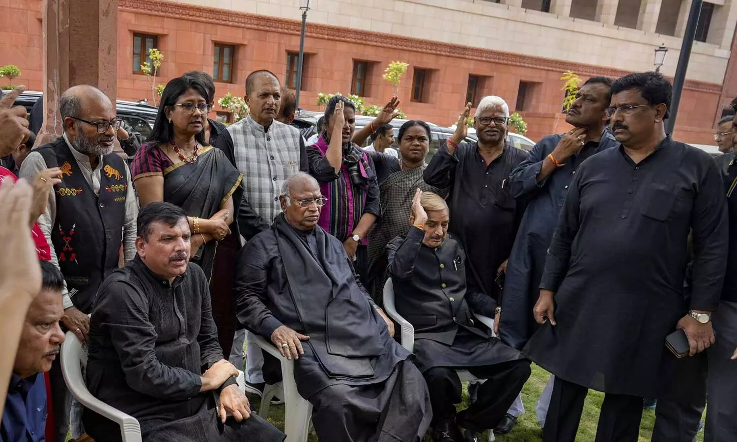 26 members delegation team of INDIA Alliance will visit Manipur for two days from today, INDIA Alliance delegation team to visit Manipur from today, INDIA Alliance, Manipur violence 26 members delegation team of INDIA Alliance will visit Manipur for two days from today, INDIA Alliance delegation team to visit Manipur from today, INDIA Alliance, Manipur violence