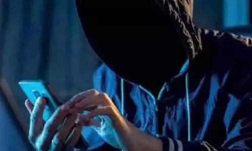 Man loses Rs 37 lakh after liking Instagram posts of Bollywood celebrities, cyber crime, Thane, liking Instagram post fraud case