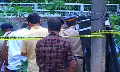 Aluva five year old girl cremation today