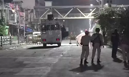 മണിപ്പൂർ കലാപം: മോറെയിലെ പൊലീസ് വിന്യാസത്തിനെതിരെ കുകി സ്ത്രീകളുടെ പ്രതിഷേധം